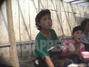 有線放送を聞かなくなった住民たち 下　［民衆の暮らし］