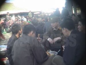 戦争でもおっ始めろ　［ことば］