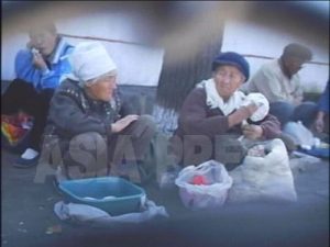 またも始まった市場の「抑制」　［経済］