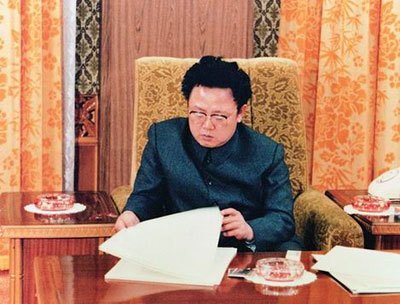 政治犯収容所＝「管理所」は、朝鮮労働党が組織規律違反者を「革命化」する施設である。したがって、その総責任者は、党総書記である金正日ということになる。（わが民族同士ＨＰより）