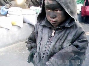 <北朝鮮>ホームレス急増ぶりを秘密撮影