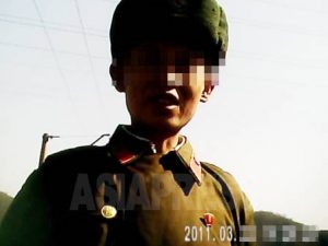 <内部記者報告>北朝鮮の食糧事情を探る(1) 飢える兵士の告白「半数が栄養失調です」
