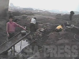 〈リムジンガン〉北朝鮮の〝錬金術師〟 下［北のサラムたちの言葉］