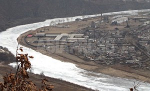 〈リムジンガン〉「中国の携帯電話を遮断せよ!」