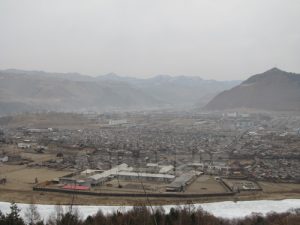 「ロケット」発射 北朝鮮民衆はどう見たか?(1)生活悪化で「どうでもいい」