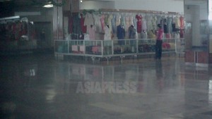 ＜北朝鮮写真ルポ＞「物売らない百貨店は社会主義の宣伝用です」［3］