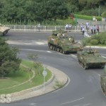 ＜北京秒写＞44　最新兵器の軍事パレード演習で交通規制　　　宮崎紀秀