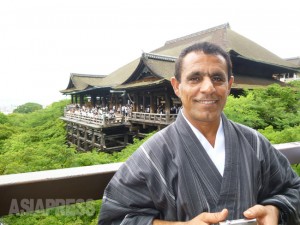 戦乱で故郷追われたイラク人~日本での難民申請断念 フィンランドへ