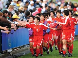 北朝鮮 謎のスポーツ強国の内幕 8 観客興奮して暴動寸前に05年のサッカー対イラン戦 アジアプレス ネットワーク