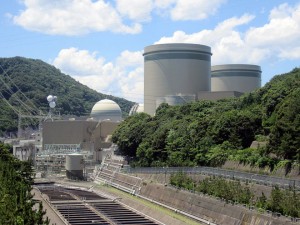 緊急停止の高浜原発4号機 再稼働の3号機は高リスクのプルサーマル発電