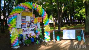 ＜エグザイル公演落雷事故＞事故現場の献花台撤去を通知　遺族ら怒りと戸惑い 損害賠償訴訟は16日に判決