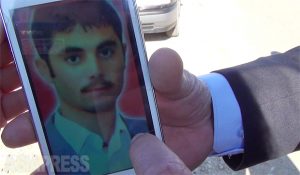 <イラク写真報告>ヤズディ教徒襲撃から2年(7)ヤズディ住民虐殺の現場に入る~「ここで500人がISに殺された」(写真11枚)