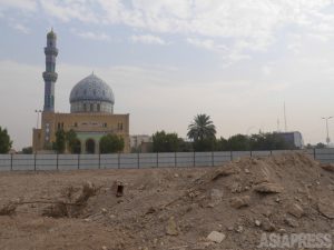 <イラク>バグダッド~死者と生者、広がる溝 日常化した戦乱の中で(上)フセインの像は消え 写真3枚【綿井健陽】