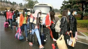 始まった北朝鮮の揺さぶり　南北会談で女性脱北者の送還要求　平昌不参加も示唆(写真2枚)