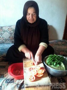 <シリア内部>トルコ軍・武装諸派の攻撃続くアフリン(10)「息子はISと戦い犠牲になったのに世界は見捨てるのか」クルド母の涙(後編)写真5枚+地図