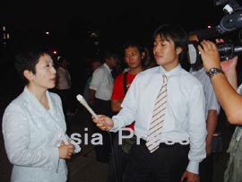 国連ビル ガソリンをかぶって抗議したクルド人たち・・・ 刀川和也