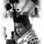 DOGS BARKING AT THE FULL MOON （４）　レイ・ベントゥーラ