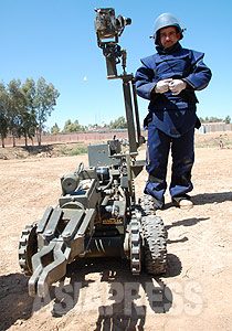 [玉本英子]  イラク　「世界で一番危険な街」 モスルは今 （１７）  爆弾処理 (2010)