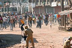 【カシミール・知られざる虐殺の毎日】 (2)インド政府の弾圧に憤る人びと / 廣瀬和司