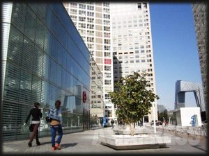 北京編<秒写>18  巨大で現代的なビル
