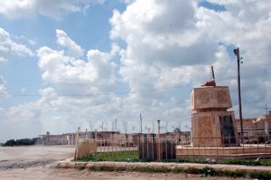 <シリア現地報告>2 引き倒されたアサド前大統領像