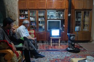 ＜シリア現地報告＞12 　電気供給は1時間～衛星テレビで情勢を知る