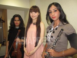 イラク人姉妹が来日・平和と日本の震災復興を願い演奏会開く(大阪)