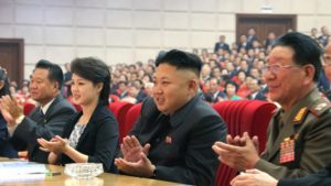 ＜北朝鮮内部＞外交で笑顔の金正恩氏　裏で住民統制の徹底を開始していた