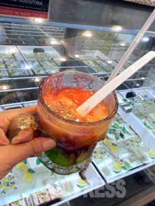 イラク～[玉本英子]現場日誌  コクテルを味わう