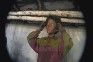 【写真特集】北朝鮮・映像に記録された少女たちの受難(1)