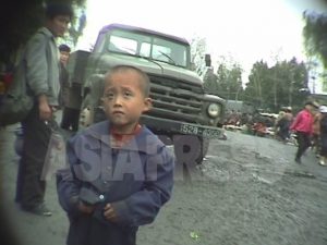 【写真特集】北朝鮮・映像に記録された少女たちの受難(3)