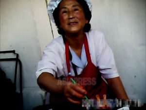 【写真特集】外国人が絶対に入れない平壌の市場