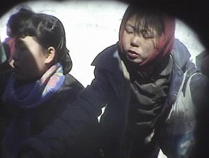 <北朝鮮>写真で見る「苦難の行軍」(1) 大飢饉の中で少年少女はどうやって生きていたのか(4枚)