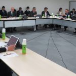 「居酒屋でリスク評価必要なのにアスベスト除去で不要はおかしい」 デタラメな日本の規制巡り委員指摘