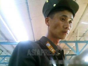 ＜北朝鮮内部＞人民軍の高級将校40歳、その悲しすぎる薄給と冷遇　収入は女子中学生バイトの10分の1
