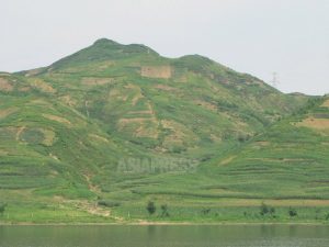 <北朝鮮内部>墓の移転と火葬強要で墓参りできず 「火刑は罪人にするものなのに…」嘆く庶民 変わる旧盆文化