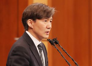 <最新世論調査>チョ・グク法相任命、不支持が6割に近づく 文大統領の支持率も冴えず MBC放送