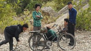 「愛の不時着」は北朝鮮でも流行るか 越境する韓ドラに心揺さぶられた北の人々