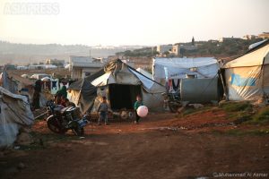 <シリア>「この冬をどう生き延びれば…」北西部だけで避難民96万 苦境の民の声を聞く(イドリブ最新写真6枚+地図)