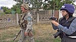 <ウクライナ南部>ミコライウ最前線、すぐ先にロシア軍 次々と砲弾、破壊の村(写真13枚)