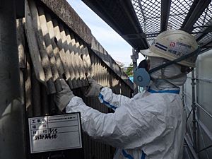 横浜・山王台小のアスベスト飛散めぐり市が保護者の要望を一部無視 “安全軽視”で工事再開