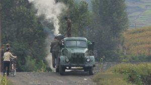 ＜北朝鮮内部＞1年でガソリン2倍、軽油は約2.7倍！ 高騰止まらず経済に打撃　他国は値下がり傾向なのになぜ？