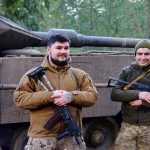 ＜ウクライナ・東部戦線＞レオパルト2A6ドイツ供与の最新鋭戦車、戦車長は22歳 (動画＋写真18枚)