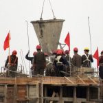 ＜北朝鮮＞危険すぎる「速度戦」アパート工事を分析（1）「水準は日本の90年前。耐久性は10~15年か」と専門家　高層なのに資材の圧倒的不足、動力源はゼロ…