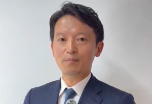 <斎藤知事問題>第三者委員会の情報開示求め兵庫県を提訴 前総務部長と立花氏による情報漏洩・流布問題で 「調査に疑念生じてしまう」と上脇教授