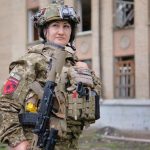 ＜ウクライナ東部＞兵士の肖像 (1)  前線の衛生兵 「精神力は極真空手で鍛えました」（写真14枚）