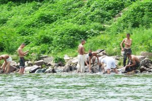 <北朝鮮内部>ほとんど農夫? 日常化した軍隊の農場派遣 タダ働き兵士を歓迎する農場 当局は兵士の不良行為を警戒