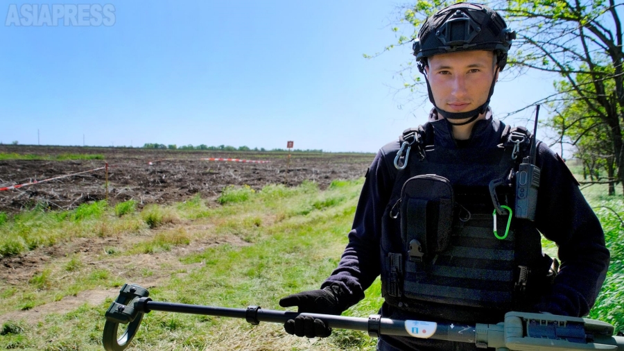 ＜ウクライナ＞日本の支援の現場1・無数に残る地雷と不発弾に向き合う処理班隊員たち（写真21枚）