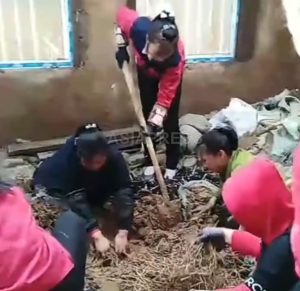 <北朝鮮>中国に続々女性労働者派遣 「逃亡しないよう子持ちの母親送る」 12月入り恵山から100余名 安保理制裁違反