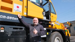 <ウクライナ>日本の支援の現場3・ミサイルがインフラ破壊、ライフライン復旧支える重機(写真16枚)